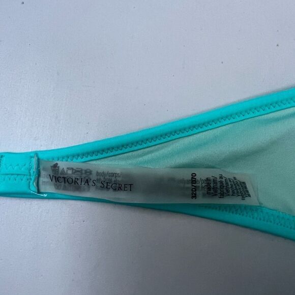 Victoria Secret High-Tie Ruffle Halter BOUTIQUE) 32D - Picture 5 of 6